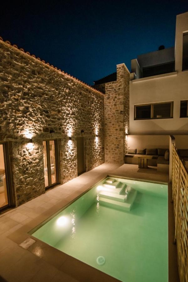 Mani Luxury Suites And Studios In Gytheio With Private Pools Exteriér fotografie