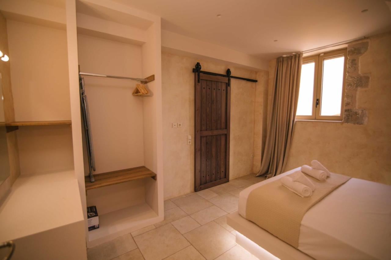 Mani Luxury Suites And Studios In Gytheio With Private Pools Exteriér fotografie