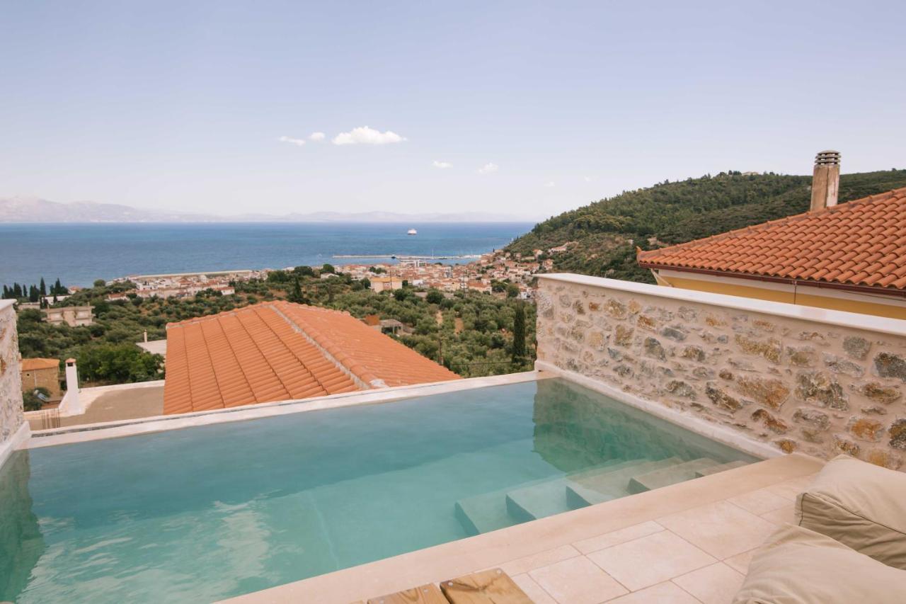 Mani Luxury Suites And Studios In Gytheio With Private Pools Exteriér fotografie