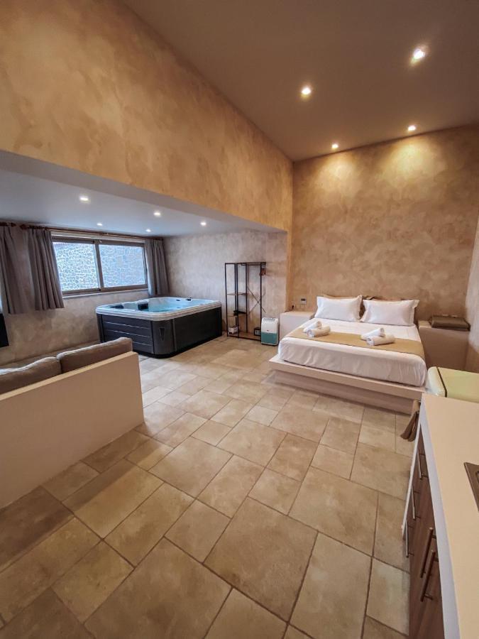 Mani Luxury Suites And Studios In Gytheio With Private Pools Exteriér fotografie