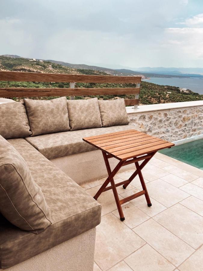 Mani Luxury Suites And Studios In Gytheio With Private Pools Exteriér fotografie