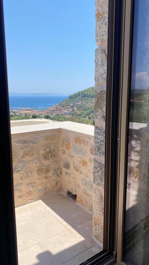 Mani Luxury Suites And Studios In Gytheio With Private Pools Exteriér fotografie
