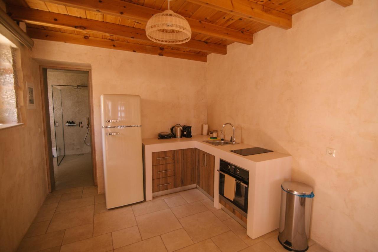 Mani Luxury Suites And Studios In Gytheio With Private Pools Exteriér fotografie